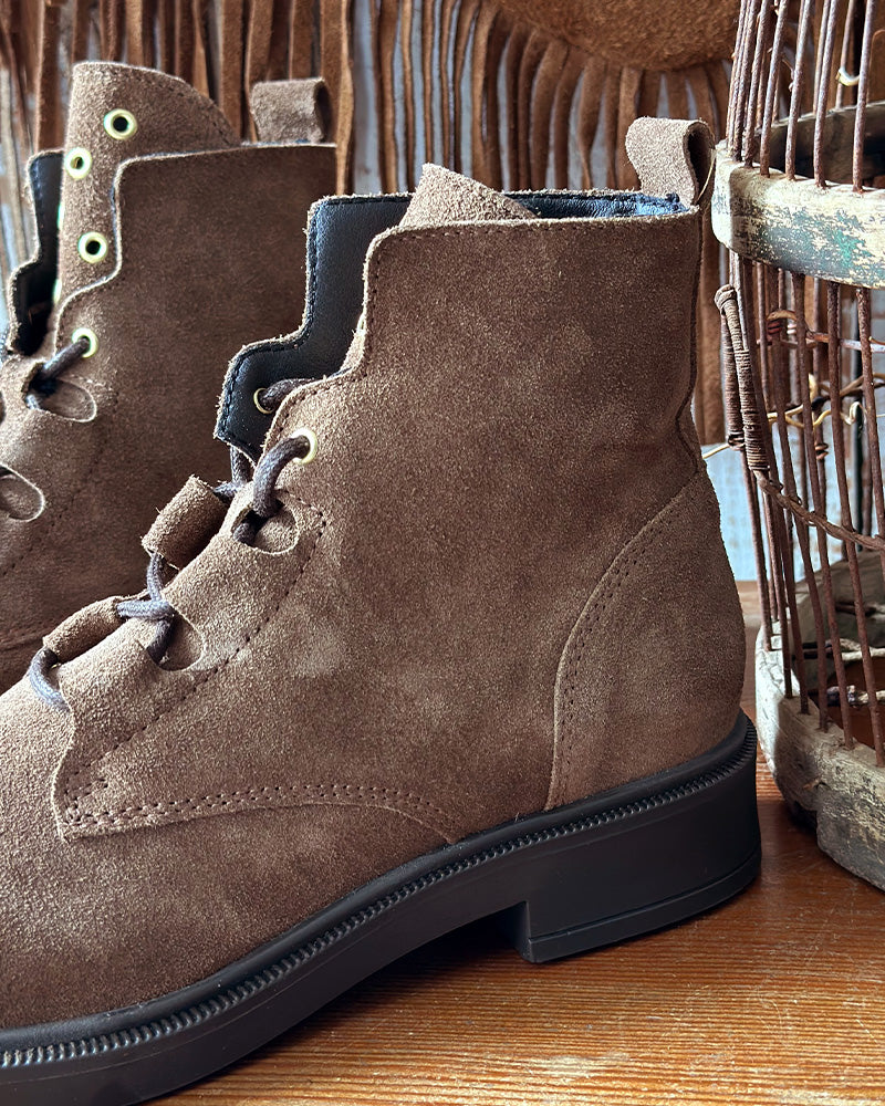 BOTA HOLES