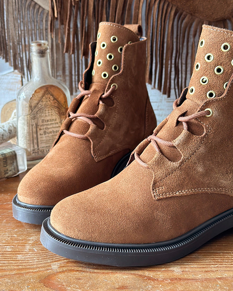 BOTA HOLES