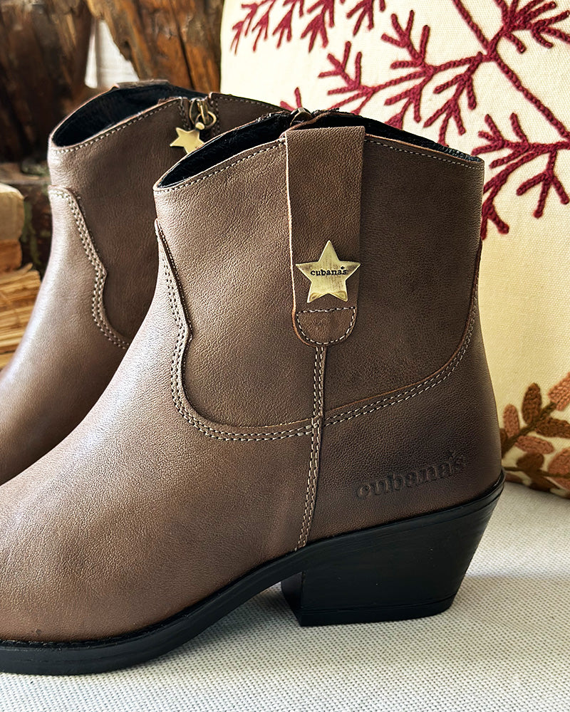 BOTA CUBANAS MAC105